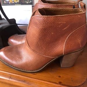 Lucky Brand  Leather Stacked Heel Ankle Booties